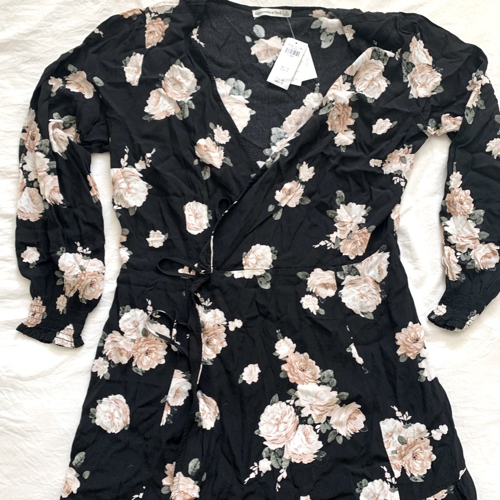 NWT Abercrombie Wrap Dress